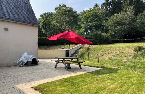 Saint-Mayeux House | Le Chêne - Spacious stone house, with air conditioning - Sleeps 6.
