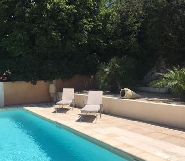 La Bastide-des-Jourdans Bed & Breakfast | Le Cheval Blanc