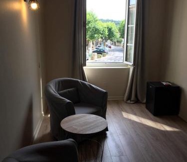 La Bastide-des-Jourdans Bed & Breakfast | Le Cheval Blanc