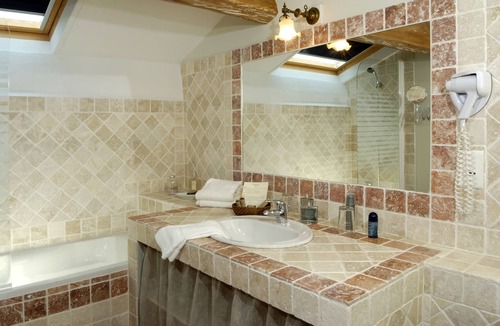 Grignan Hotel | Le Clair de la Plume - Teritoria