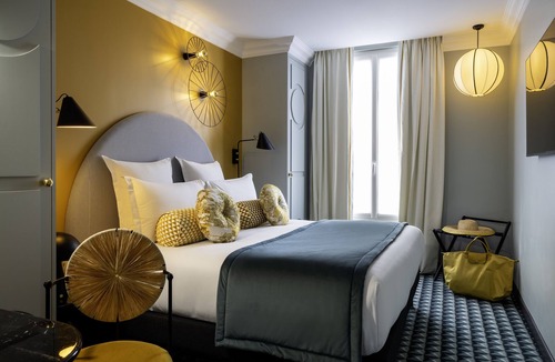 Quartier de la Folie-Mericourt Hotel | Le Clark Hotel