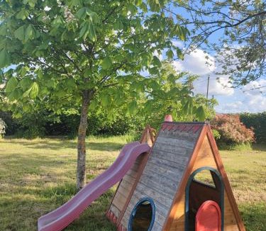 Longue-Jumelles Bed & Breakfast | Le clos champêtre