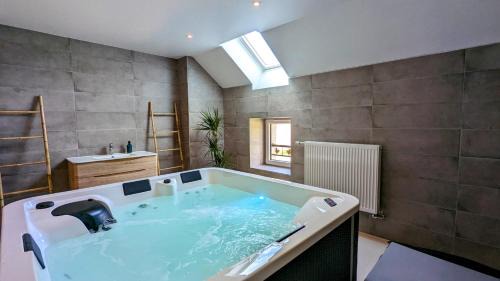 Sainte-Marie-la-Blanche Bed & Breakfast | Le Clos des écureuils - chambres d'hôtes