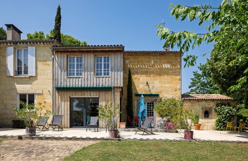 Libourne House | Le Clos de la Capelle – Charm & Comfort in Libourne, Private Garden and Spacious Areas for 8 People