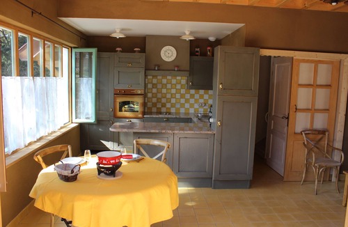 Brison-Saint-Innocent House | LE CLOS DES BURGONDES - GODOMAR Holiday Cottage