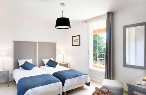 Saint-Saturnin-les-Apt House | Le Clos Savornin V8IC by Interhome