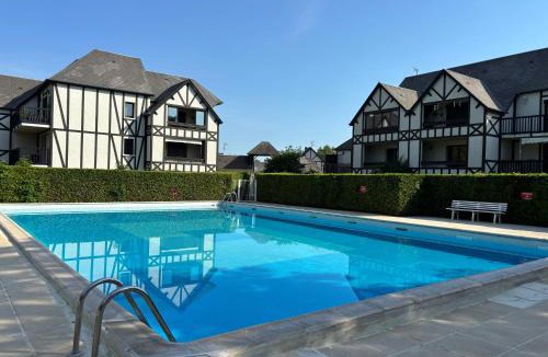 Cabourg Apartment | Le Cocon De Cabourg avec terrasse, piscine et tennis