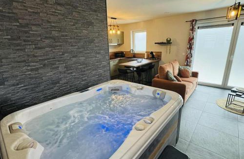 Couvin Villa | Le cocon de pernelle spa et sauna privatif