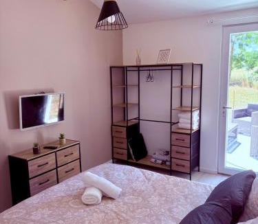 Arzens House | Le Cocon de Roquelande equestrian boarding house