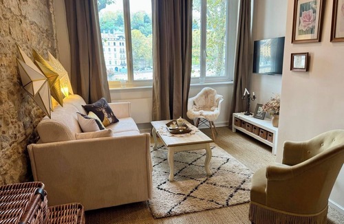 Gorge de Loup Apartment | Le Cocon de Rose - Charm in the heart of Lyon