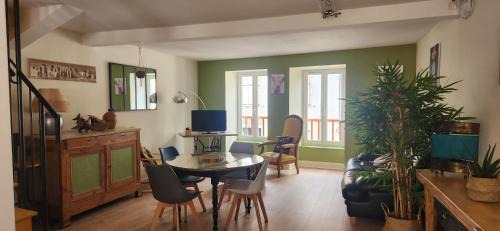 Pleaux House | Le Cocon du Cantal