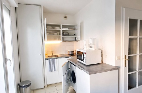 19th Arrondissement Apartment | Le Cocon du Professionnel Paris +Parking 1-10 months