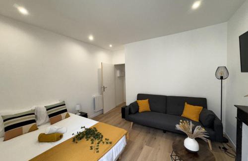 Ecommoy Apartment | Le Cocon Maison Reve Excellence