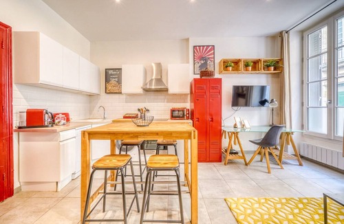 Hotel de Ville - Quinconces Apartment | Le Cocoon 29 - Quartier Saint Pierre pour 3