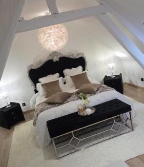 Cuvilly House | Le cocoon de choupette