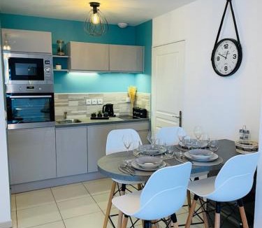 Dinard Apartment | Le colibri