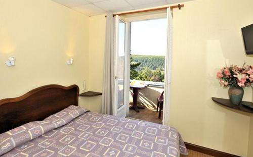 Vezelay Hotel | Le Compostelle