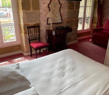 Brive-la-Gaillarde Hotel | Le Coq d'Or
