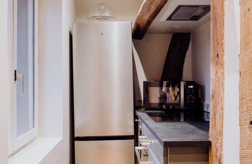 Quartier Vieux Marche-Cathedrale Apartment | Le Cotin Bleu. Duplex. Old Market. Sleeps 4/6