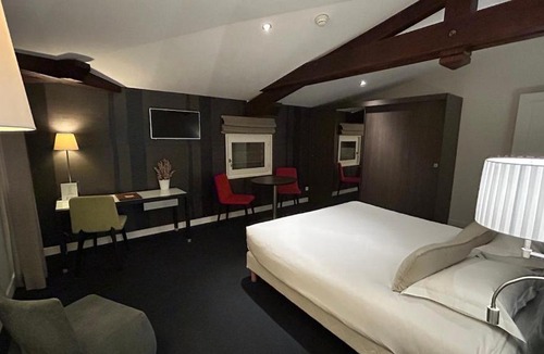 Chonas-l'Amballan Hotel | Le Cottage de Clairefontaine