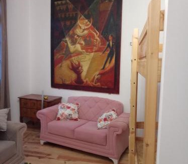 Saint-Vallier Hostel | Le couvent des Capucines - Dortoir vélo Via Rhona - Les petites Féés