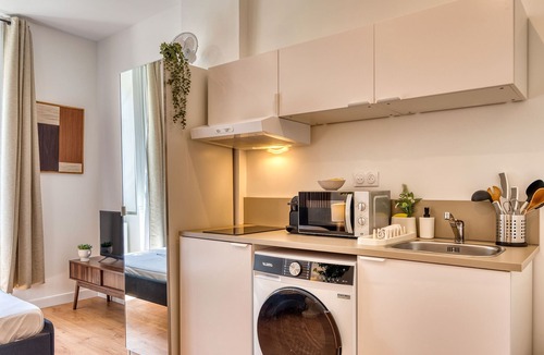Le Bourg - Gare De Vaise Apartment | Le Dock Lodge - Studio - proche quai de Saone