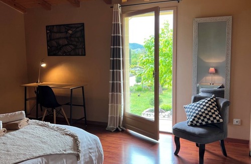 Les Vosserts Hotel | Le Domaine D'adrien, Chambre Tilleul