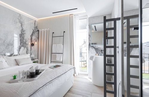 Jean-Medecin House | Le Dortoir Boutique Suites