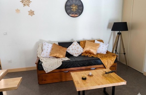Guzet Neige Apartment | Le Flocon Doré - Appartement Chaleureux au Cœur de la Station