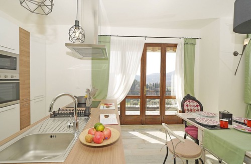 Roe Volciano Apartment | Le Fontane Lux - Three Bedroom Apartment, Sleeps 6