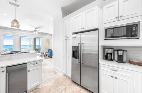 Delos House | Le Fortune*BeachFront*Elevator*Luxury*Pool*Beach Svc