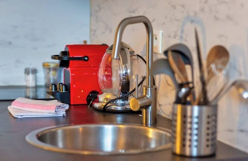 Coteaux Ouest Apartment | Le French Romance, F2 rénové, hyper-centre de Rouen