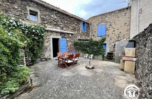 Limousis House | Le gîte fleuri
