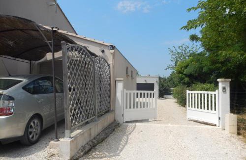Eyragues House | le gîte Lou Jas