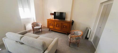 Champagne Boischauts Apartment | "Le Gite des Bouchures" - 6-8 pers - wifi