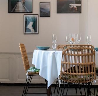 Thouars Apartment | Le Globe Trotteur ~ Centre-ville ~ Terrasse