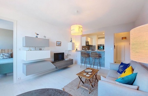 Pontaillac Apartment | Le Golf by Interhome