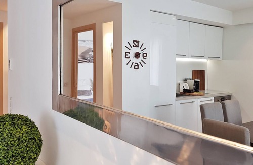 Golfe Juan Apartment | Le Golfe 1 - Seaside, 2BR, AC Wifi, Parking, Terrace. Ideal for families !