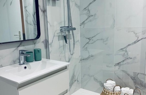 Quartier Hyper-Centre Apartment | Le Grenette Downtown