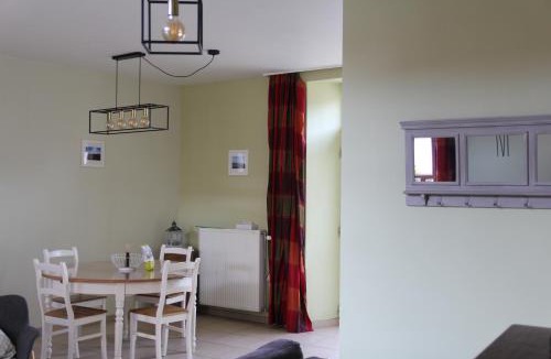 Mettet House | Le grenier de la Floye