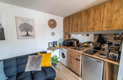 Equemauville Apartment | Le Jungle Honfleur Plage 10min