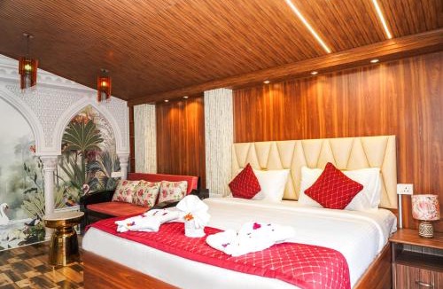 Ooty Hotel | Le Karaj Meadows