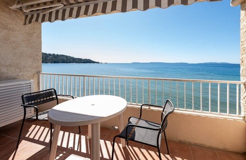 Cavaliere Beach Apartment | Le Lavandou, One-bedroom + mezzanine to rent for 6 people, beautiful seaview, steps from the.