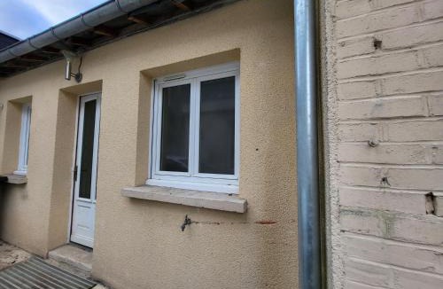 Bernay Apartment | Le Lobrot - studio 2 personnes - parking facile