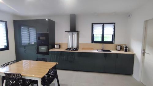 Allevard House | Le Lodge