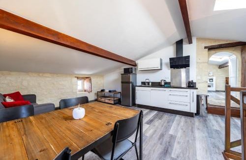 Saint-Germain-Du-Puch House | Le Loft - Château Le Noble