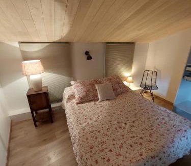 Bruniquel Apartment | Le Loft
