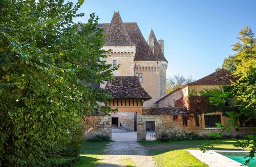 Saint-Laurent-des-Batons House | Le Logis des Manuscrits - Château de Saint Maurice