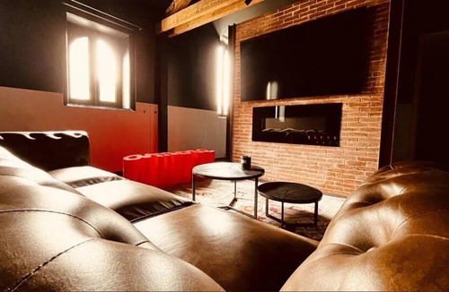 Saint-Etienne Apartment | Le magik' loft avec Sauna et Spa