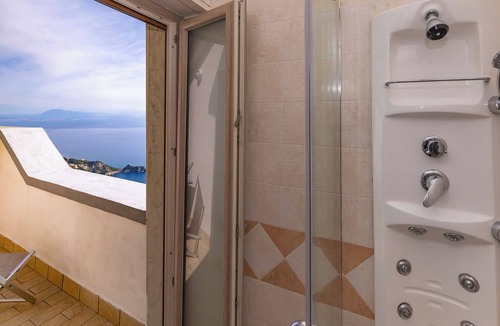 San Michele House | Le Marelle